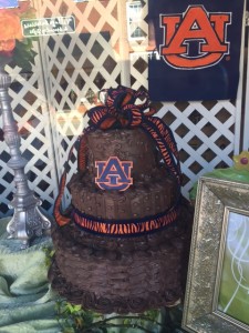 War Eagle! Surely you're not surprised that this awesome cake would catch my attention. 